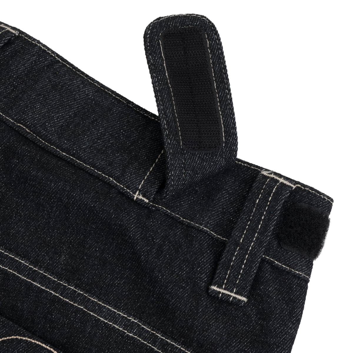 3 Ply Denim Pant black snow denim street mountain 5 pocket jeans 15k 3ply denim shell contrast stitching details fully tapesd seams pfc free dwr ykk metal zippers inside leg vent snow snowboarding water proof technical outerwear vintage souvenir boarder style baggy