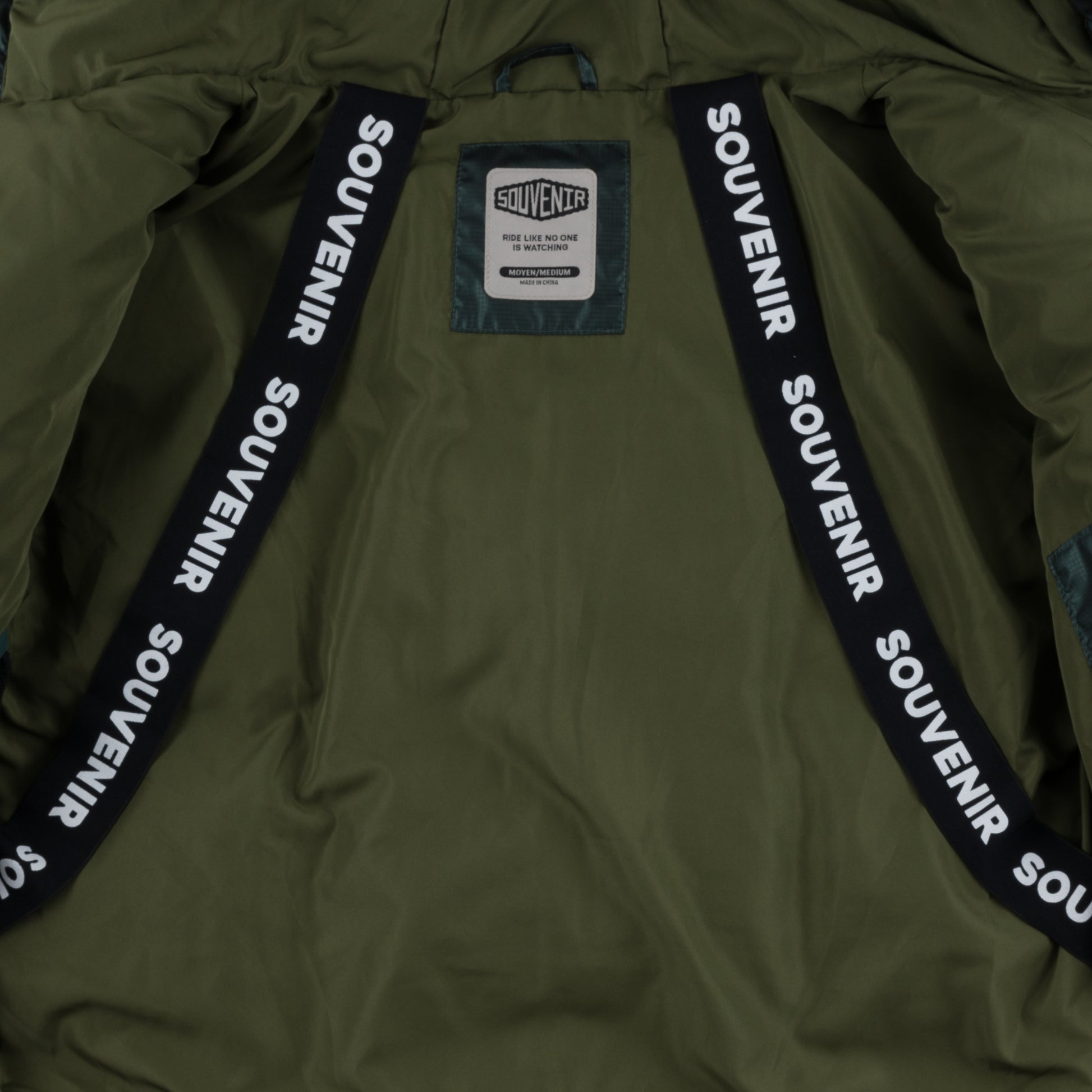 Mountain Puffy deep forest 400 fill synthetic down insulation ykk vislon zipper power skirt ykk zipper wolrd logo montreal souvenir cold temperature warm jacket winter snowboard snowboarding outerwear waterproof puffy vintage rideable puffy boarder street fashion ripstop