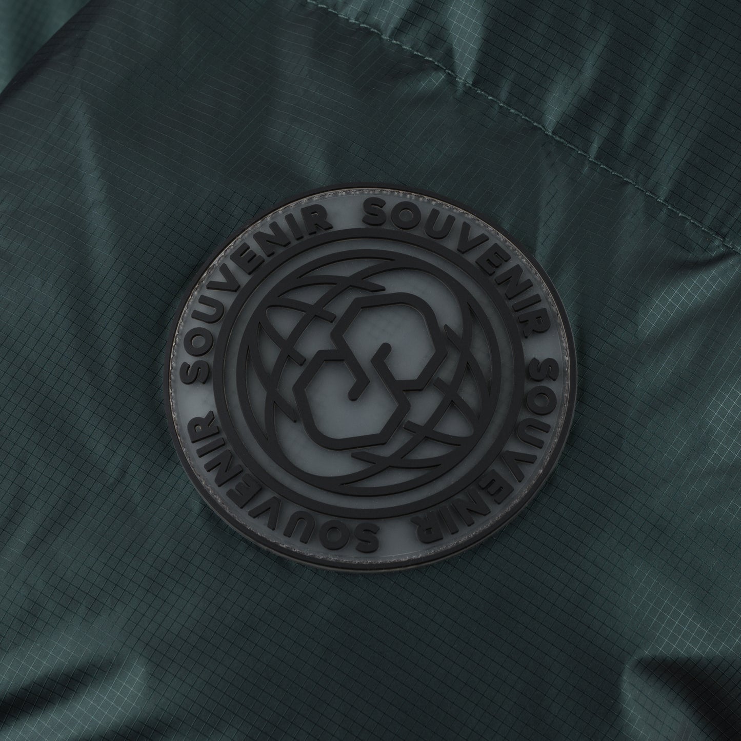 Mountain Puffy deep forest 400 fill synthetic down insulation ykk vislon zipper power skirt ykk zipper wolrd logo montreal souvenir cold temperature warm jacket winter snowboard snowboarding outerwear waterproof puffy vintage rideable puffy boarder street fashion ripstop