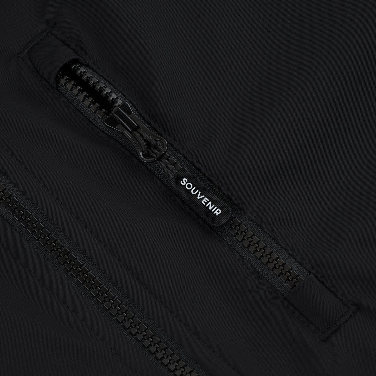 Reversible Jacket winter snowboard street warm waterproof cozy 4 way stretch soft twil fabric fully taped seams pfc free dwr micro fleece ajustable waist cinch ykk vislon zippers souvenir world logo embroidery