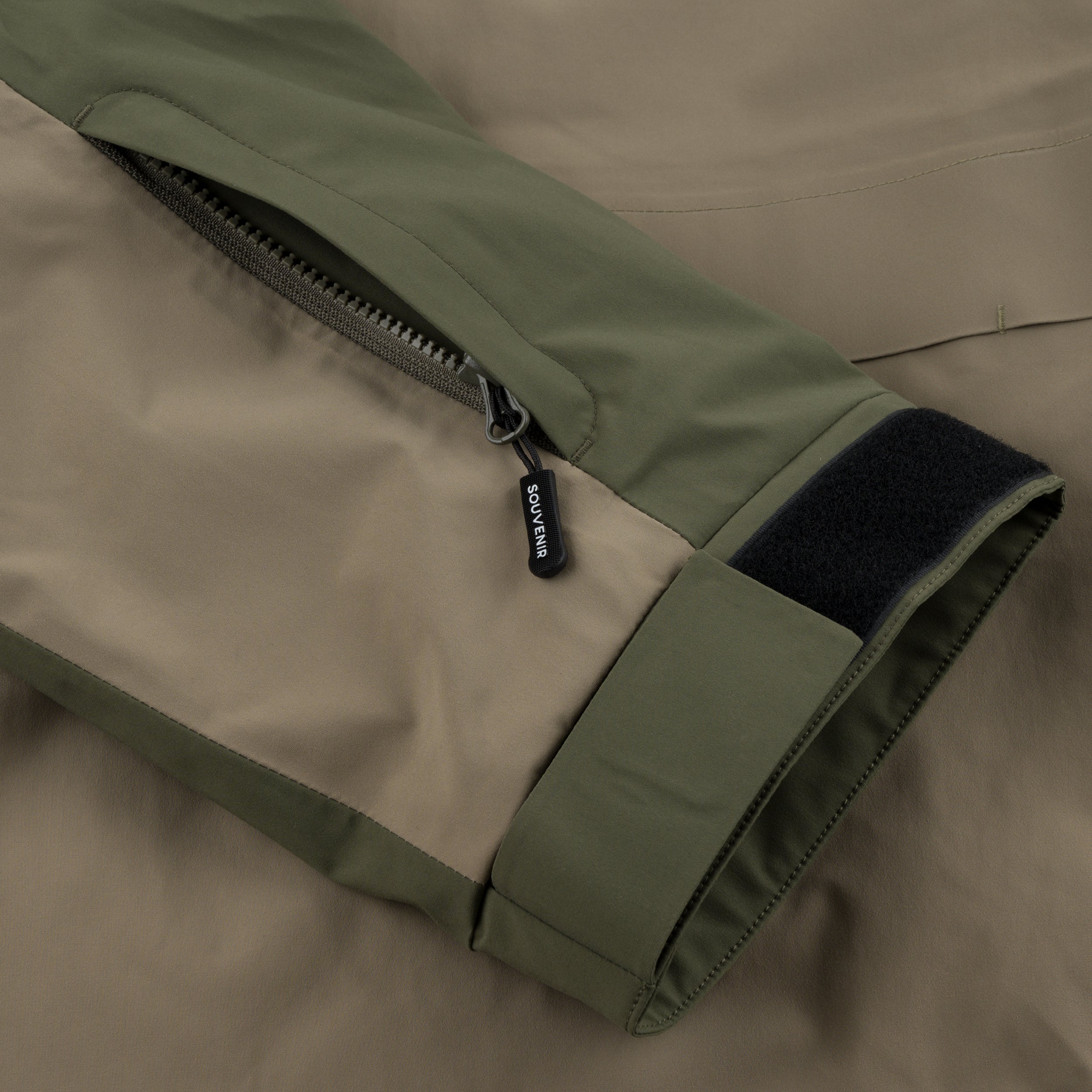 S2000 Insulated Jacket british khaki snow snowboard insulatedwater proof winter souvenir vintage 2000's 20k fully taped seams pc free dwr ykk vislon zippers removable hood carabiner technical outerwear mountain boarder snow