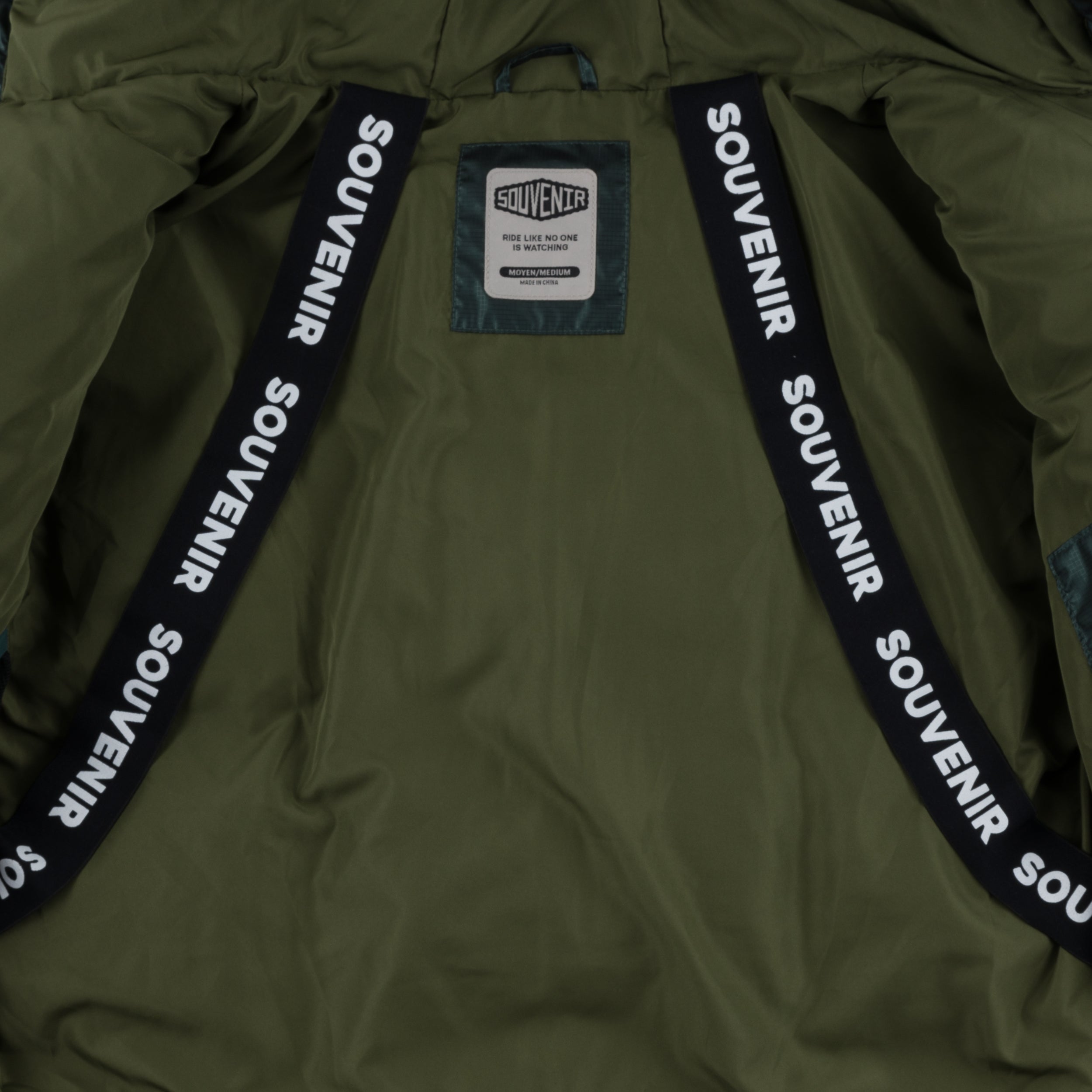 Mountain Puffy deep forest 400 fill synthetic down insulation ykk vislon zipper power skirt ykk zipper wolrd logo montreal souvenir cold temperature warm jacket winter snowboard snowboarding outerwear waterproof puffy vintage rideable puffy boarder street fashion ripstop 