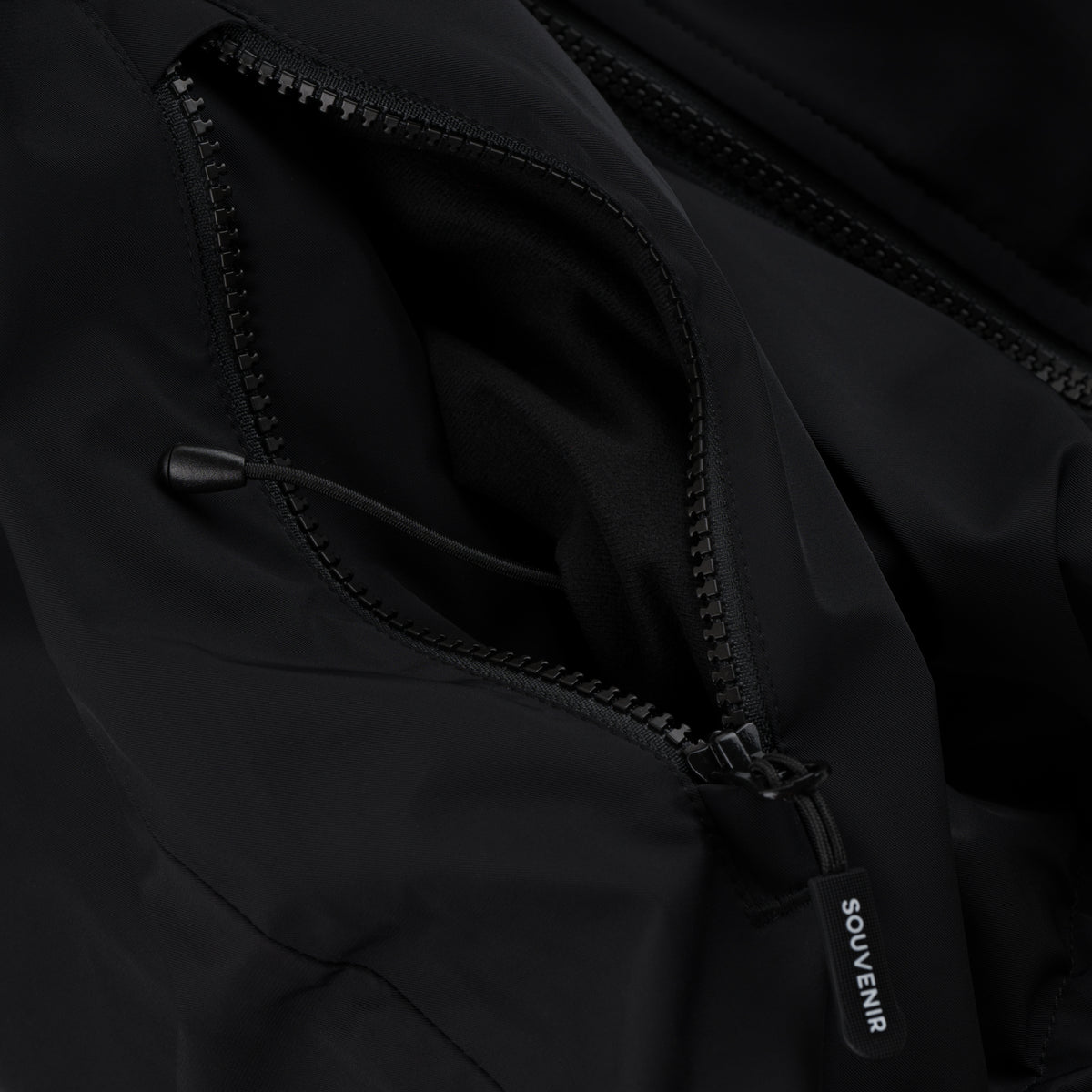 Reversible Jacket winter snowboard street warm waterproof cozy 4 way stretch soft twil fabric fully taped seams pfc free dwr micro fleece ajustable waist cinch ykk vislon zippers souvenir world logo embroidery 